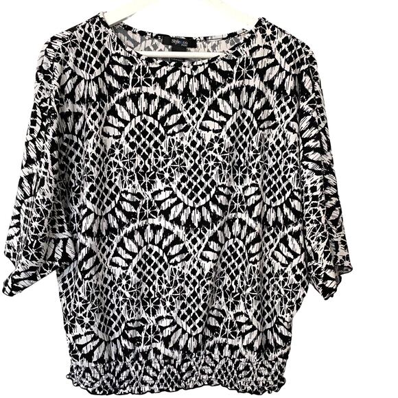 Style & Co Wms Petite Med Black White Geometric Print Blouson Blouse Casual Work - Picture 1 of 7